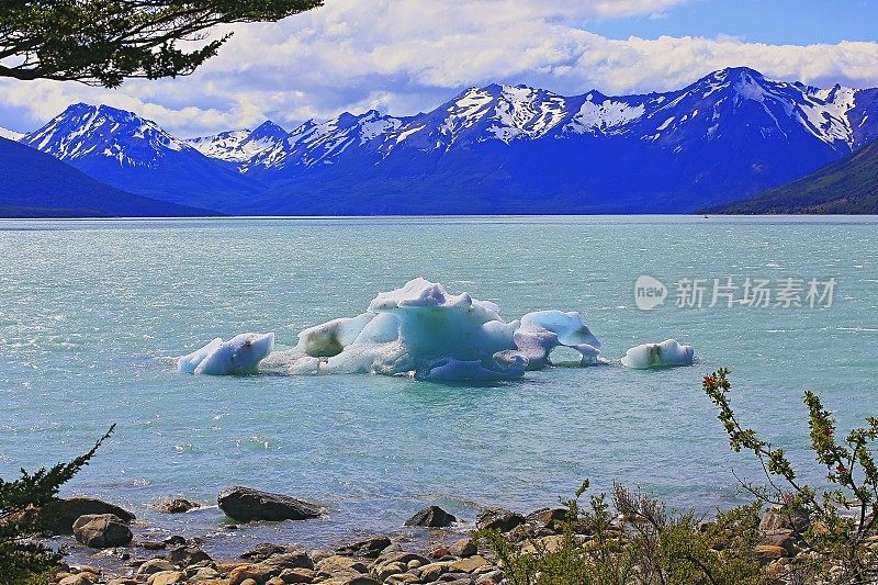 阿根廷湖海岸和浮冰- El Calafate，巴塔哥尼亚阿根廷